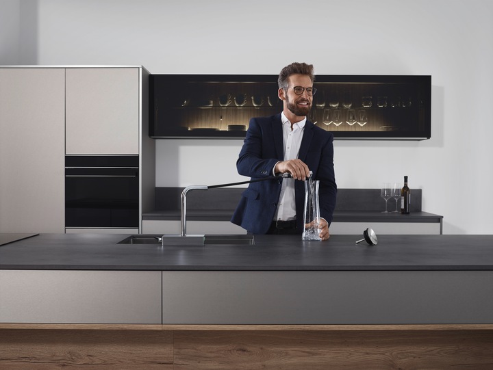 Produktbild hansgrohe Aquno Select M81 Einhebel-Küchenmischer 250 (chrom)