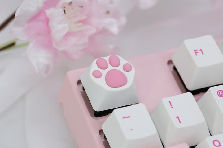 Actual product image Varmilo Kitty Paw