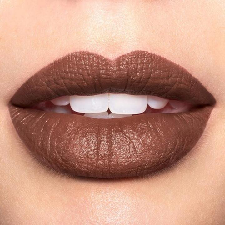 Image du produit Revlon Super Lustrous The Luscious Mattes Lipstick in Brown 013 Hot Chocolate 0.15oz (013 Chocolat chaud)