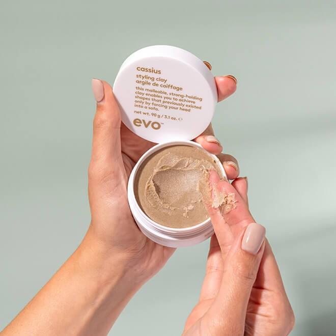 Immagine prodotto Evo Cassius Styling Clay - Adds Texture with Long Lasting Style (Cera per capelli, Crema per capelli, Pasta per capelli, 100 ml)