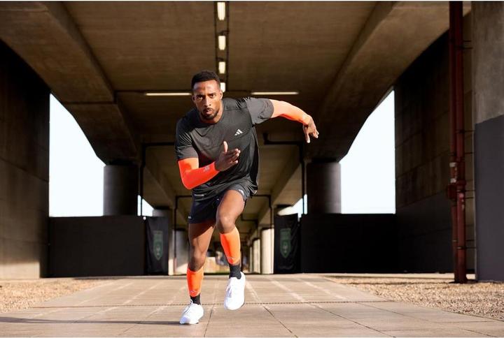 Actual product image Adidas Aeroready Compression Arm Sleeves (L)