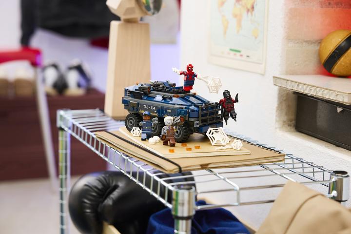 Actual product image LEGO 76349 Confidential (76349, LEGO Marvel)