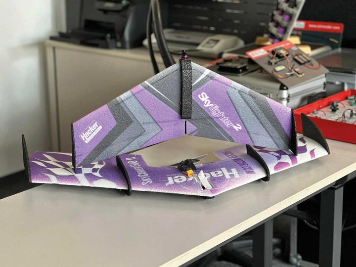 Productafbeelding Hacker SkyFighter² - paarse editie (Aerobatics)