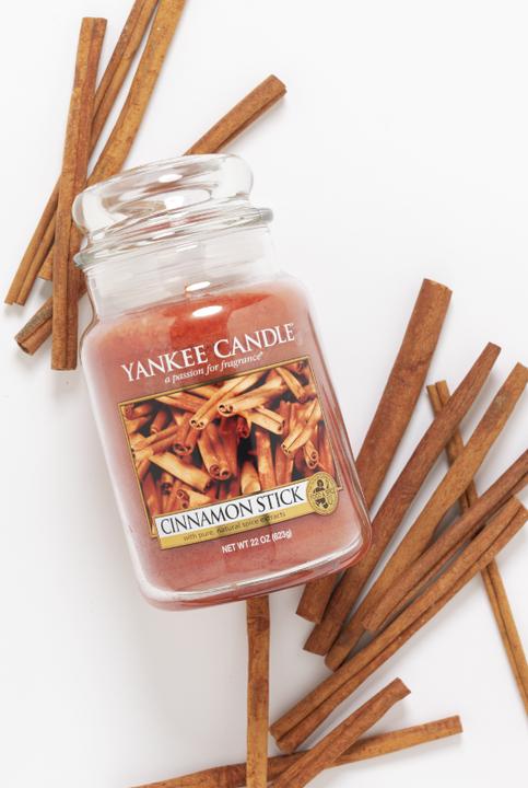 Actual product image Yankee Candle Cinnamon Stick (623 g)