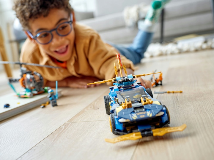 Produktbild LEGO Jays und Nyas Rennwagen EVO (71776, LEGO Ninjago)