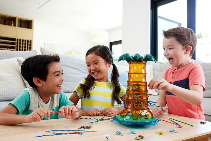 Actual product image Mattel Rocking palm party (French, English)