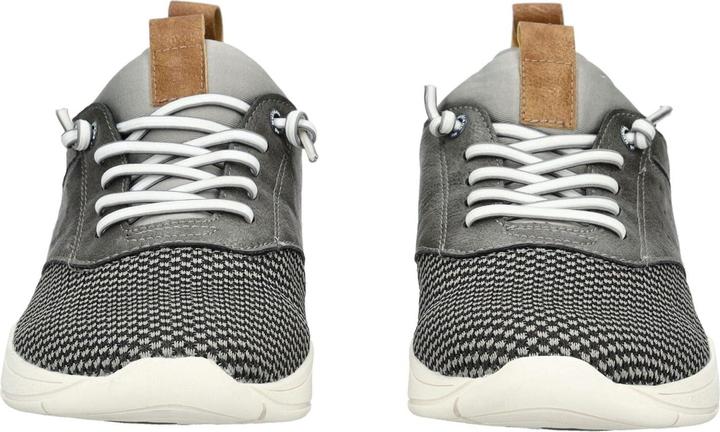 Actual product image Mustang Sneaker (42)