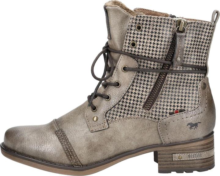 Actual product image Mustang Stiefelette (40)