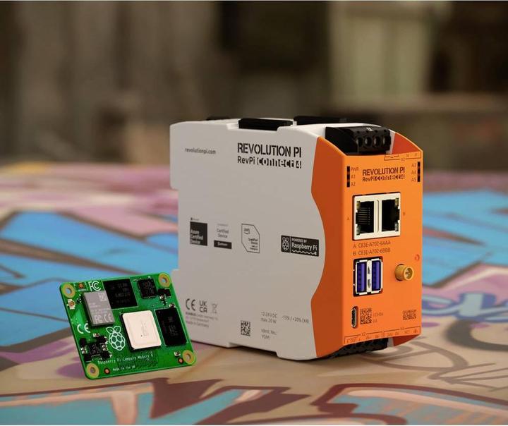 Actual product image Kunbus RevolutionPi Connect 4 PR100377 PLC expansion module