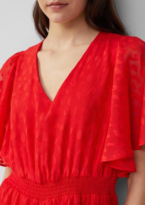 Produktbild S.Oliver Kleid Festliches Maxikleid aus Struktur-Chiffon mit gesmokter Taille (38)