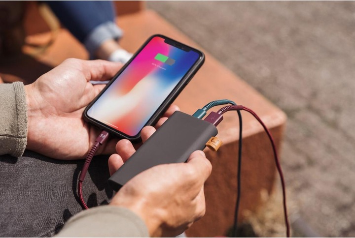 Actual product image Fresh'N Rebel Powerbank (6000 mAh, 10 W, 22.20 Wh)