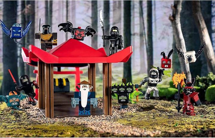 Actual product image Jazwares Roblox Deluxe Set Ninja Legends