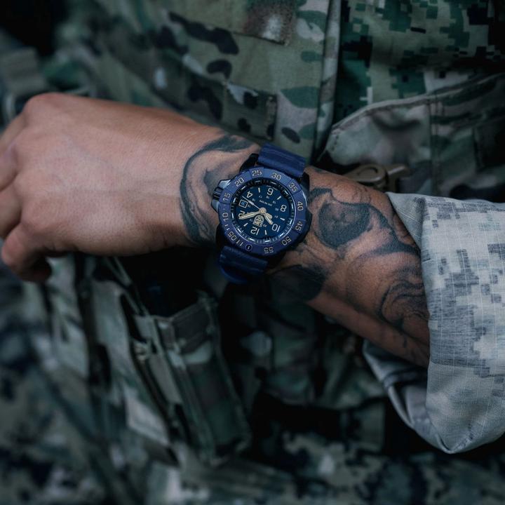 Image du produit Luminox Navy Seal 3250 Series (Montre de plongée, 45 mm)