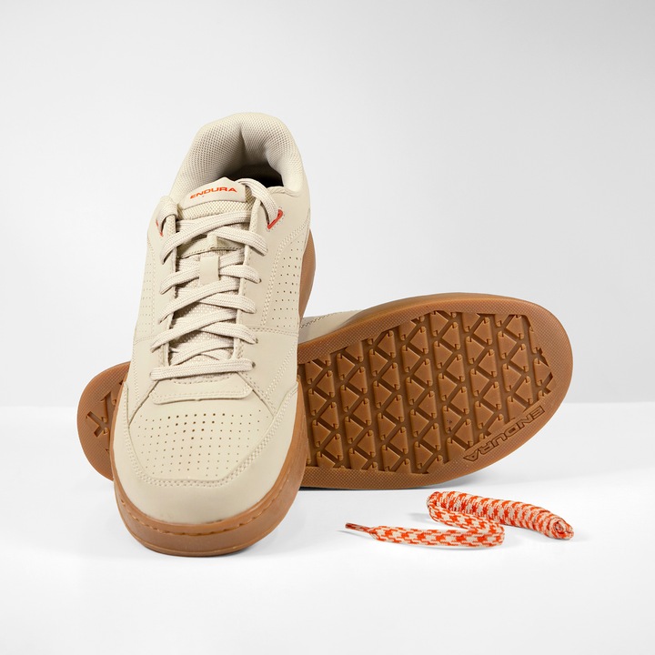 Actual product image Endura Hummvee Flat Pedal Shoe (39)