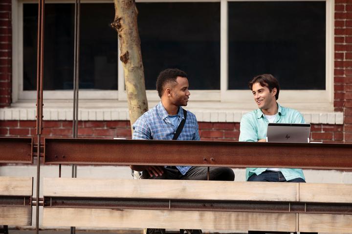 Actual product image HP Elite x2 1012 G2 - Tablet - with detachable keyboard - Core i5 7300U / 2.6 GHz - (12.30", 512 GB, 16 GB, Intel Core i5-7300U)