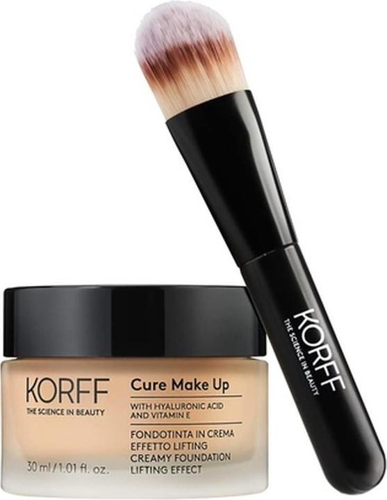 Produktbild Korff Foundation Cream with Lifting Effect Medium Coverage with Hyaluronic Acid