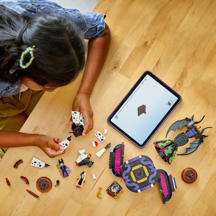 Immagine prodotto LEGO Gli abiti di Malefiz e Crudelia De Vil (43262, LEGO Disney)