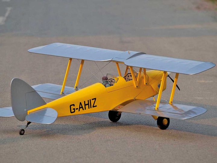 Actual product image Vq Models Tiger Moth DH.82 (yellow/silver) / 1400 mm (Aerobatics)