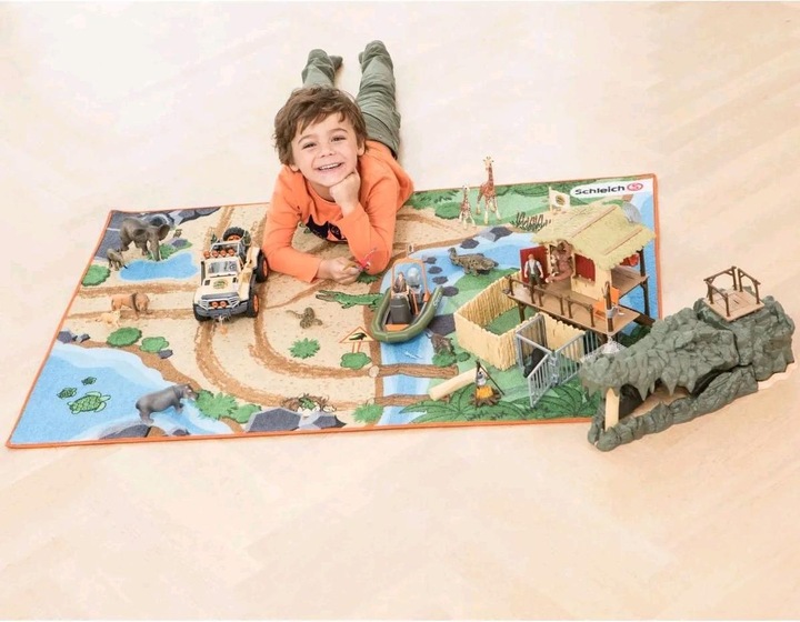 Actual product image Schleich Off road vehicle with winch