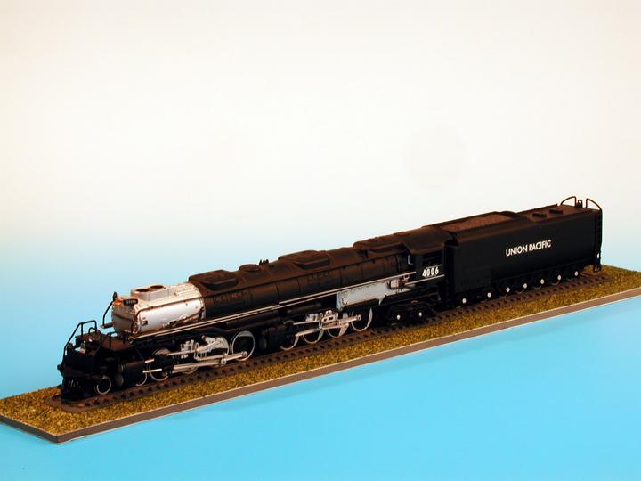 Actual product image Revell Model Set Big Boy Locomotive