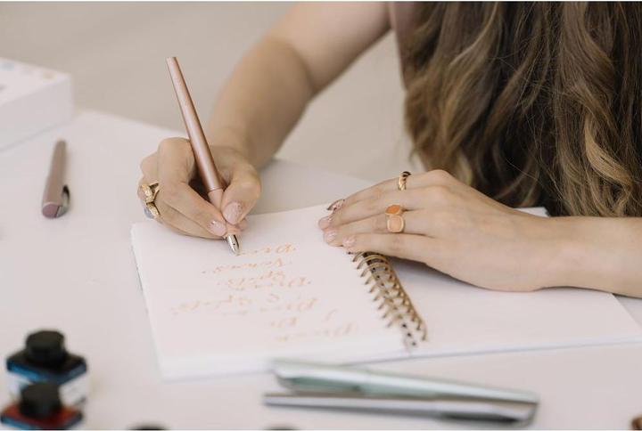 Image du produit Schneider Stylo plume pour calligraphie | Stylo plume pour c Callissima (Argent, Aspect métallique, Pink, 1x)