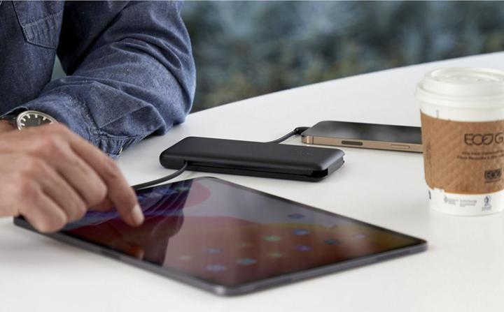 Actual product image Belkin Boost Charge (10000 mAh, 18 W, 37 Wh)