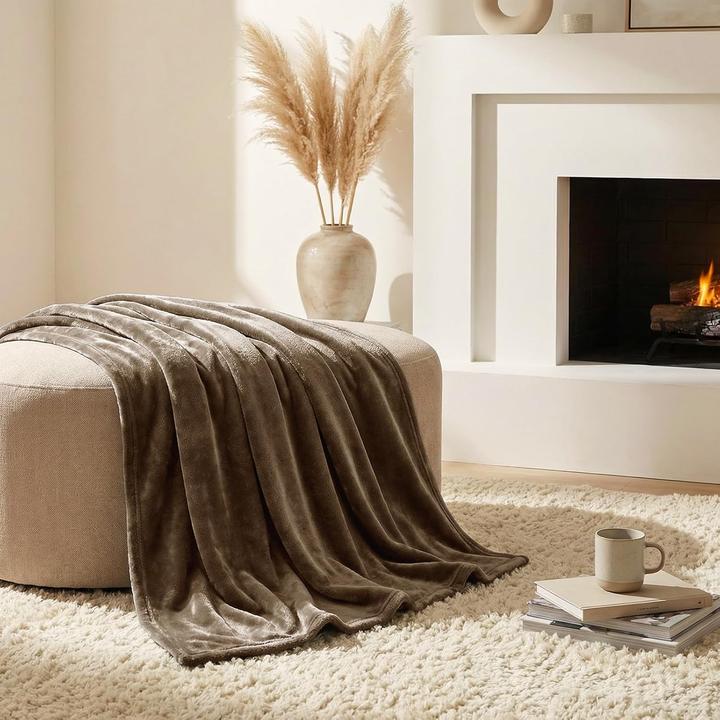 Produktbild Flauschige Sofa-Decke