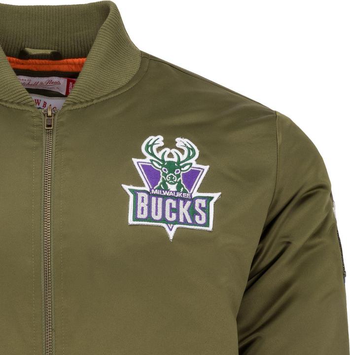 Image du produit Mitchell & Ness M&N Satin Bomber Veste - PATCHES Milwaukee Bucks (M)