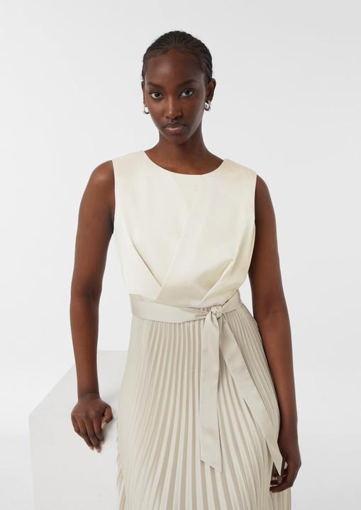 Image du produit Comma Kleid Elegantes Satinkleid mit plissiertem Rock (40)