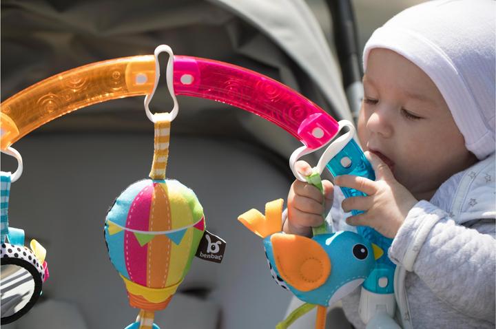 Productafbeelding Benbat Kinderwagen Speelgoed Speelboog Regenboog Kleurrijk