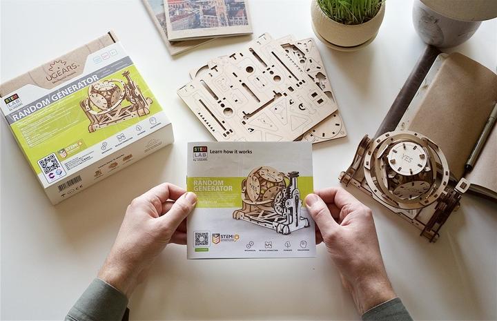Actual product image Ugears random generator
