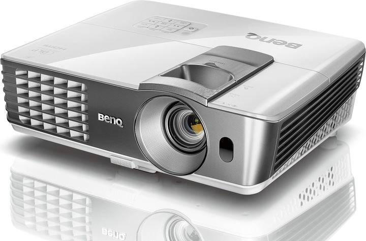 Actual product image BenQ W1070 (Full HD, 2000 lm, 1.15 - 1.5:1)