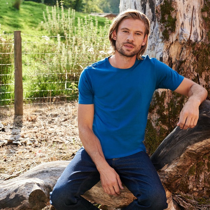 Actual product image Awdis Cascade Tshirt (S)