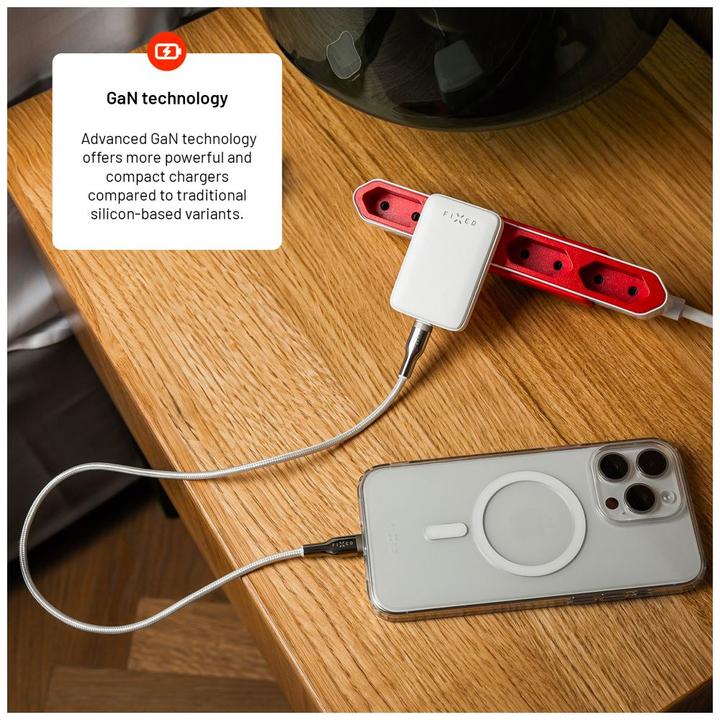 Produktbild Fixed - Wall Charger (FIXCG30S-C-WH) - Slim Design, Type-C, GaN, Power Delivery 3.0, 30W - White (30 W, 1 Port)