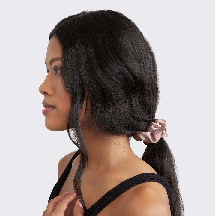 Produktbild Kitsch Satin Scrunchie – Cameo (Haargummi)