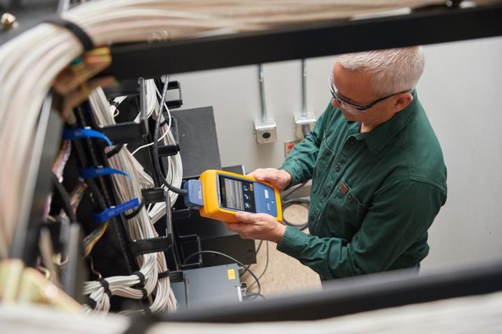 Produktbild Fluke NETWORKS DSX-602-PRO INT (Kabeltester)