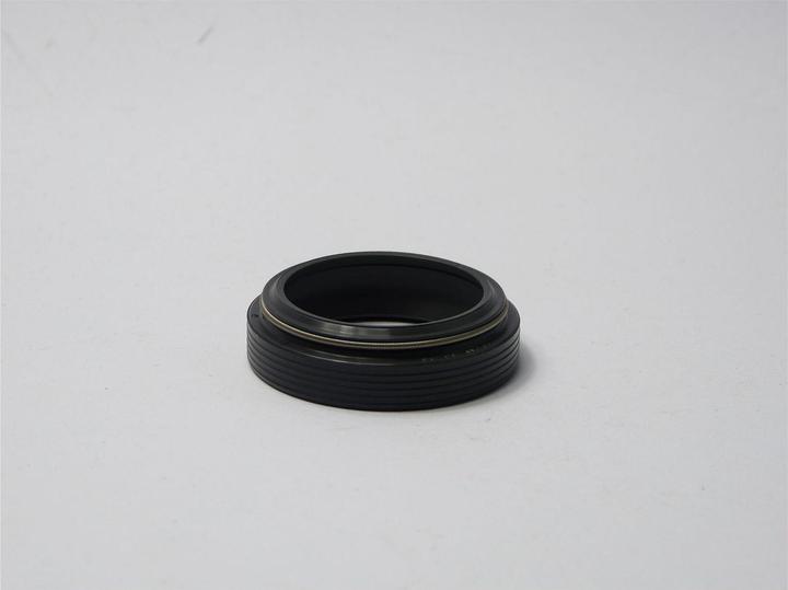 Actual product image Cane Creek Wiper Seal SKF, 35mm, Helm MKII Air/Coil, green