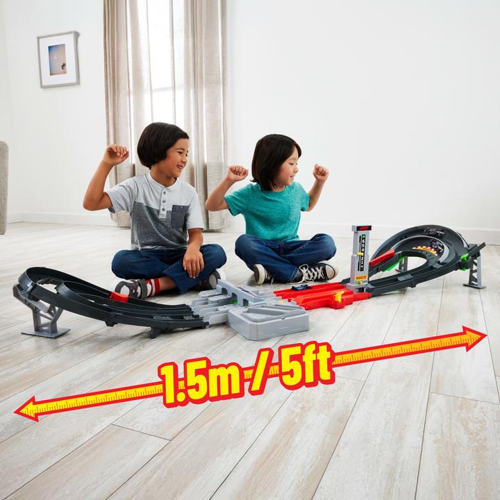 Actual product image Hot Wheels Racing Hero Trackset