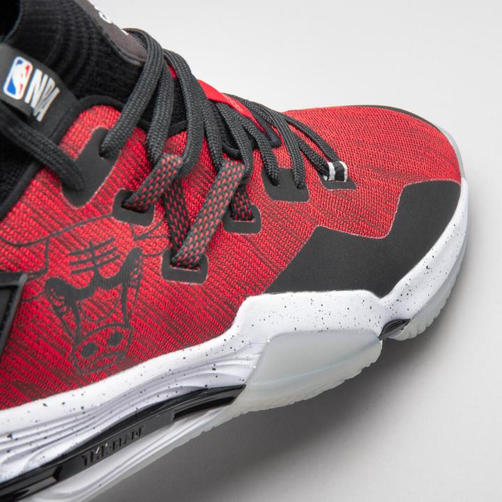 Produktbild Tarmak Sportschuhe Basketball mittlerer Schaft Schnürung Mesh (44)