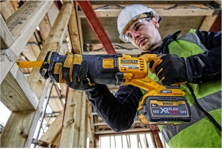 Actual product image DeWalt DCS389NT Accu Reciprozaag 54V Flexvolt Basic Body in TSTAK