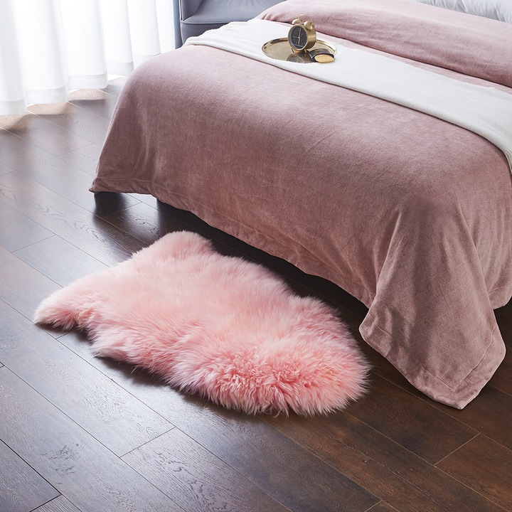 Actual product image Lipo Genuine sheepskin