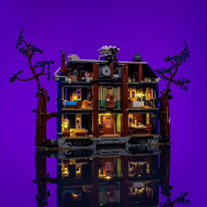 Actual product image Light my bricks LMB 2.0 LEGO® 11370# Stranger Things - The Creel House Light Kit