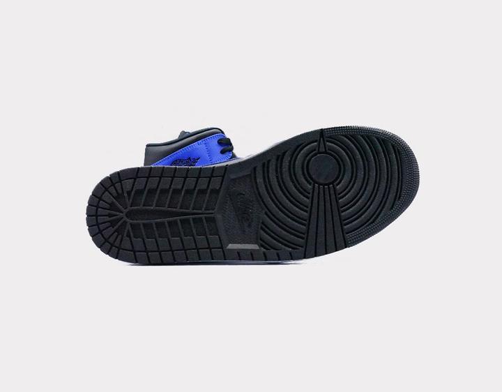 Produktbild Nike Air Jordan 1 (44)