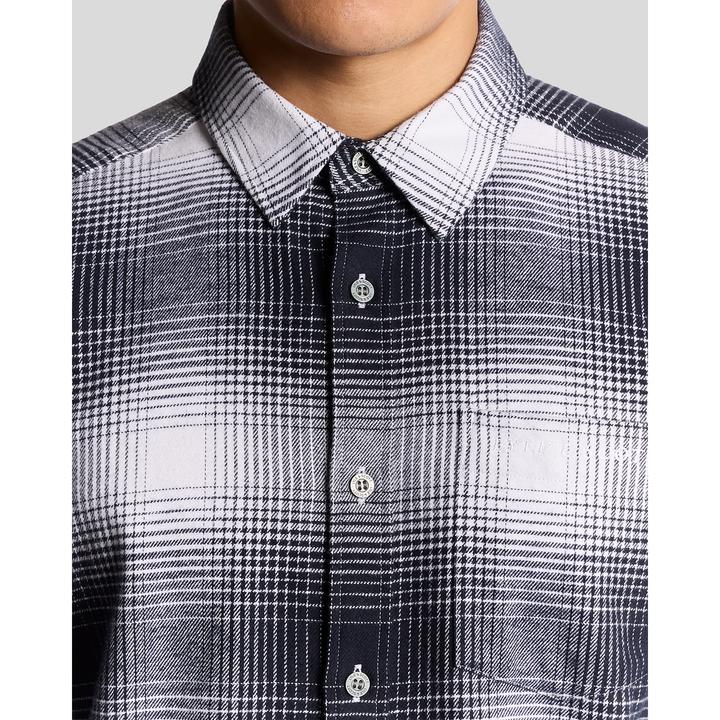 Produktbild Lyle and Scott Flanellhemd mit Karomuster (L)