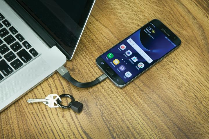 Produktbild Scosche ClipSync (0.10 m, USB 1.0)