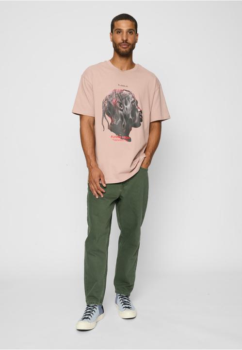 Actual product image Urban Classics Flying High Oversize Tee - 16551 (XL)