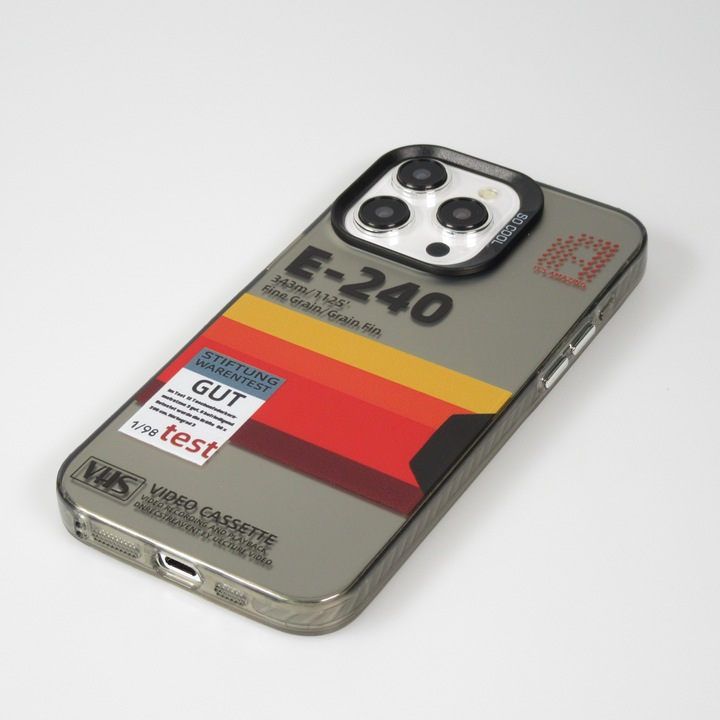 Produktbild PhoneLook Hülle Silikon Gummi vintage video cassette E-240 (Apple iPhone 15 Pro Max)