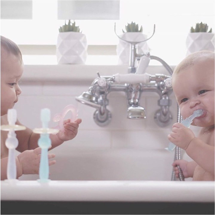 Produktbild Haakaa Baby Zahnbürste 360°