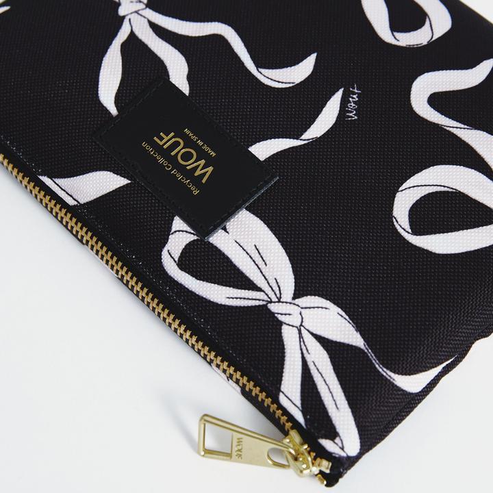 Actual product image Wouf Cosmetic bag 21 cm