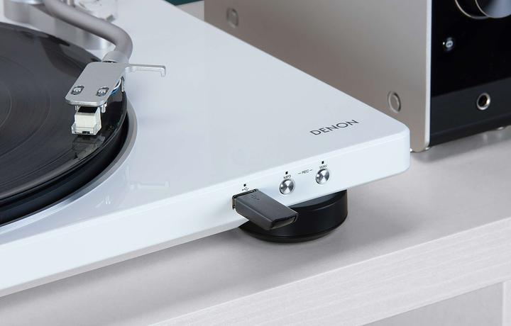 Actual product image Denon DP-450USB (Semi-automatic)